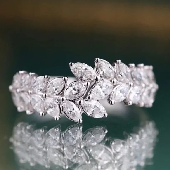 New 925 Silver Beautiful Leafs Diamond Ring - Picture 1 of 6